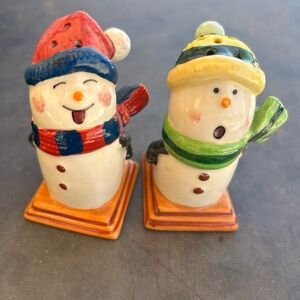 Source Unknown Snowman Salt and Pepper Shakers - Red, Blue, Green, Orange